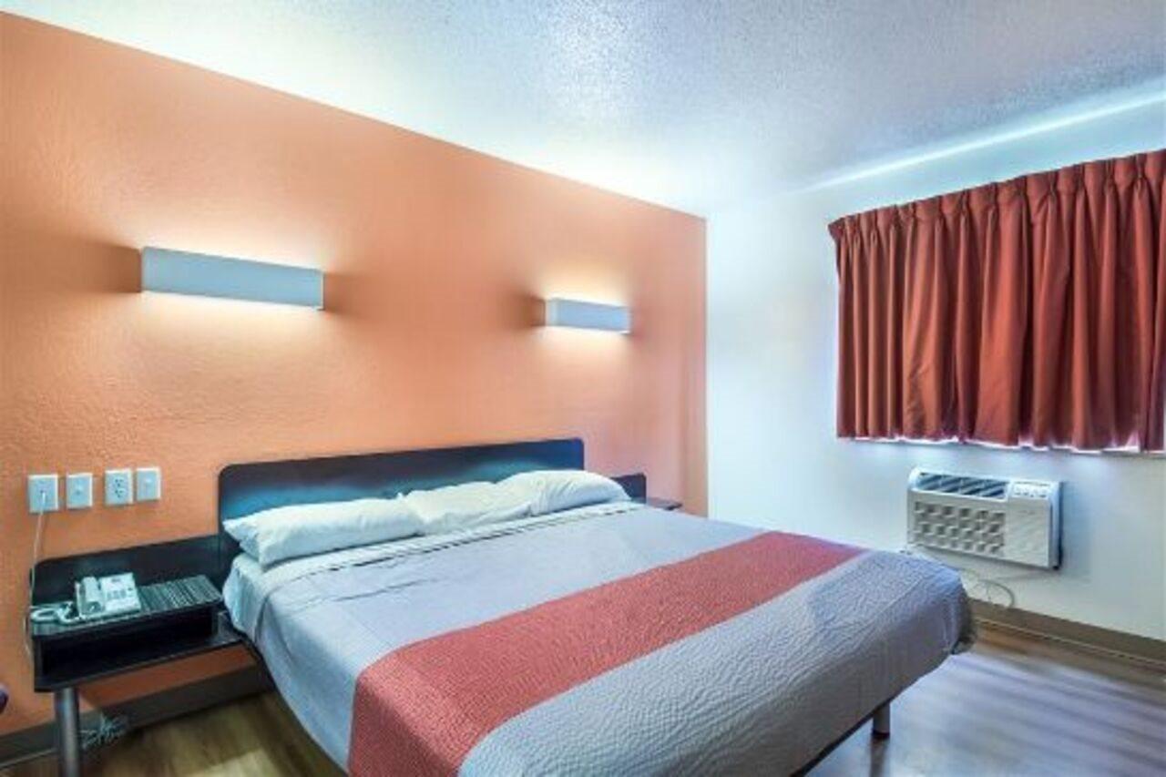 Red Roof Inn Финдли Экстерьер фото